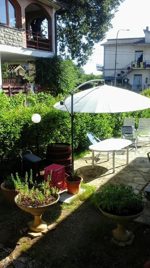 Happy Days B&B Giove Exterior foto